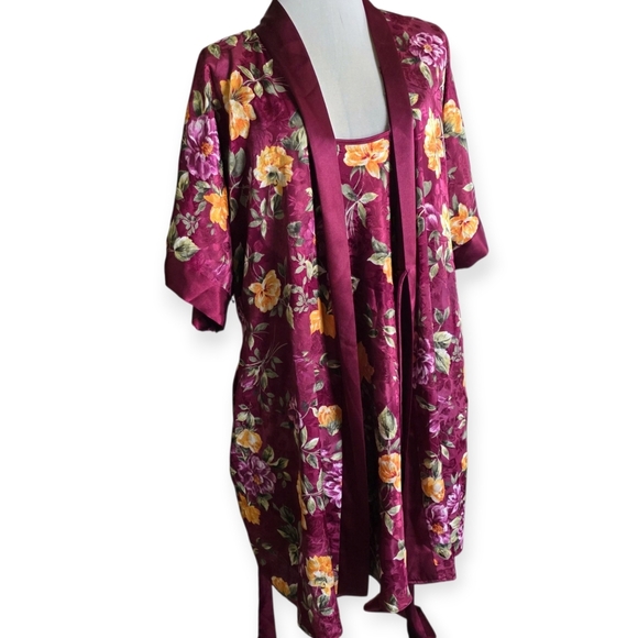 Vintage Just My Size 2pc Set, Satin Chemise W/ Robe, Floral Burgundy, Size 1X - Picture 2 of 15